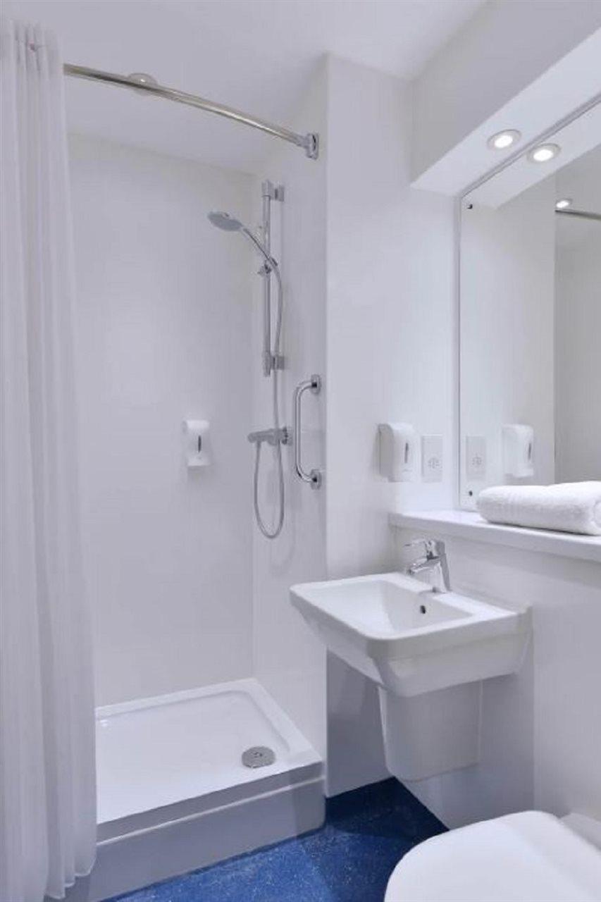 Travelodge Aberdeen Airport Extérieur photo