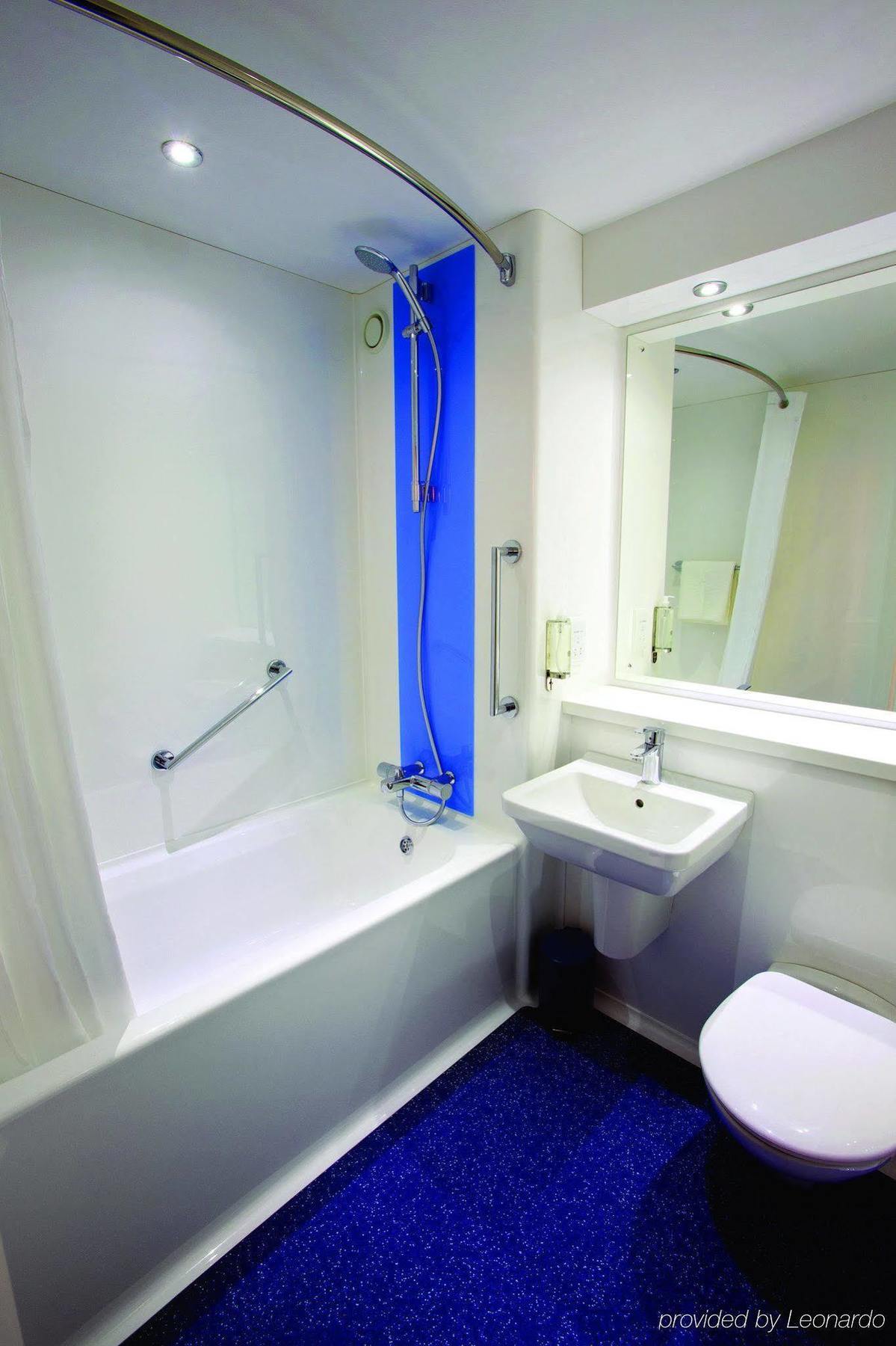 Travelodge Aberdeen Airport Extérieur photo