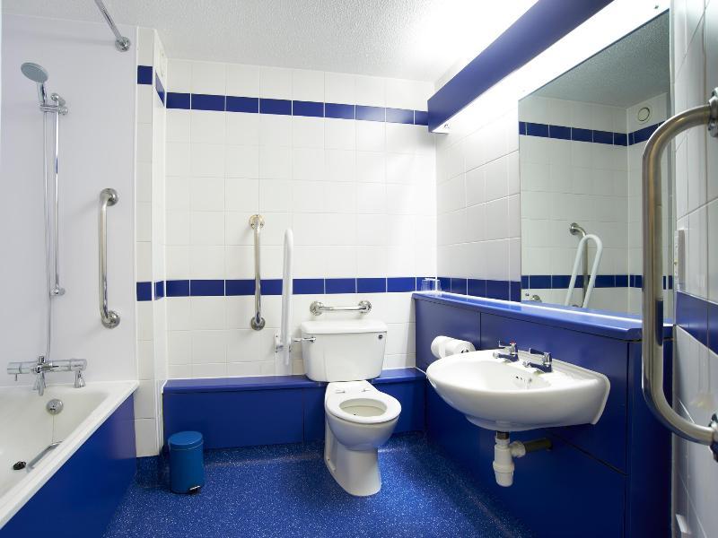 Travelodge Aberdeen Airport Extérieur photo