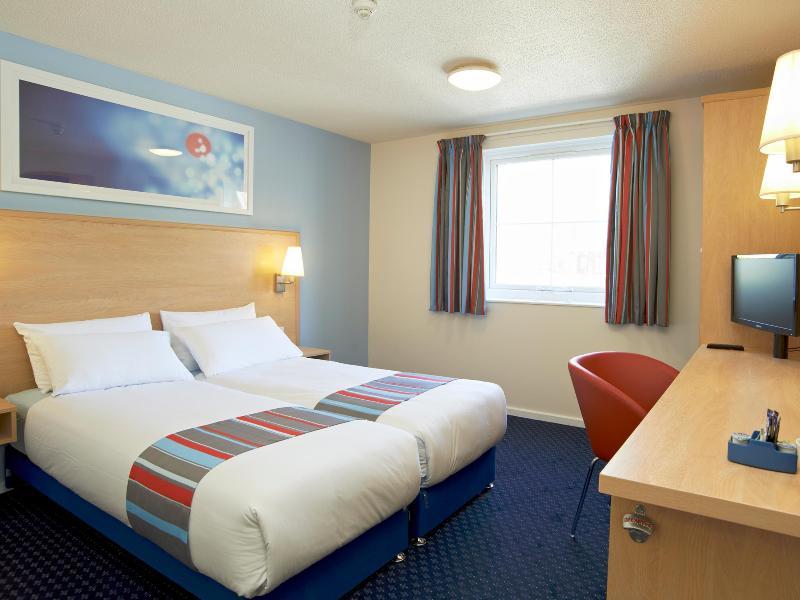 Travelodge Aberdeen Airport Extérieur photo