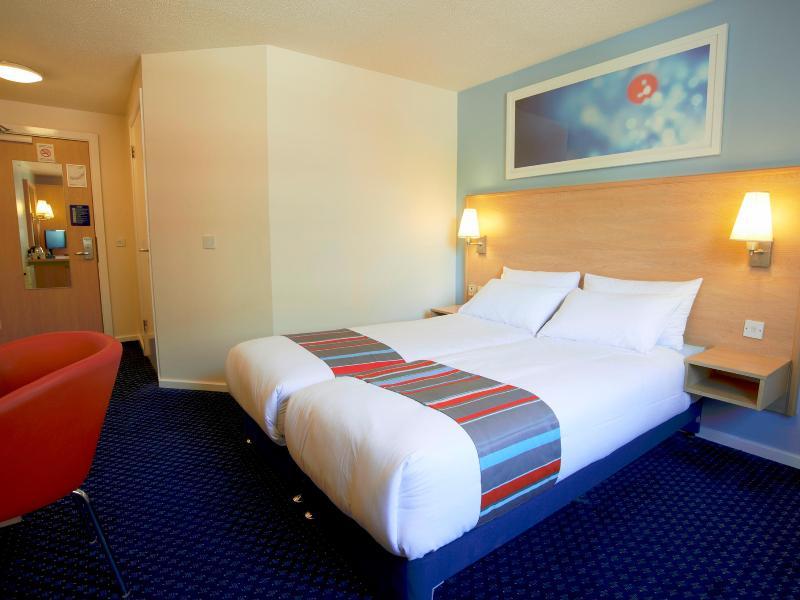 Travelodge Aberdeen Airport Extérieur photo