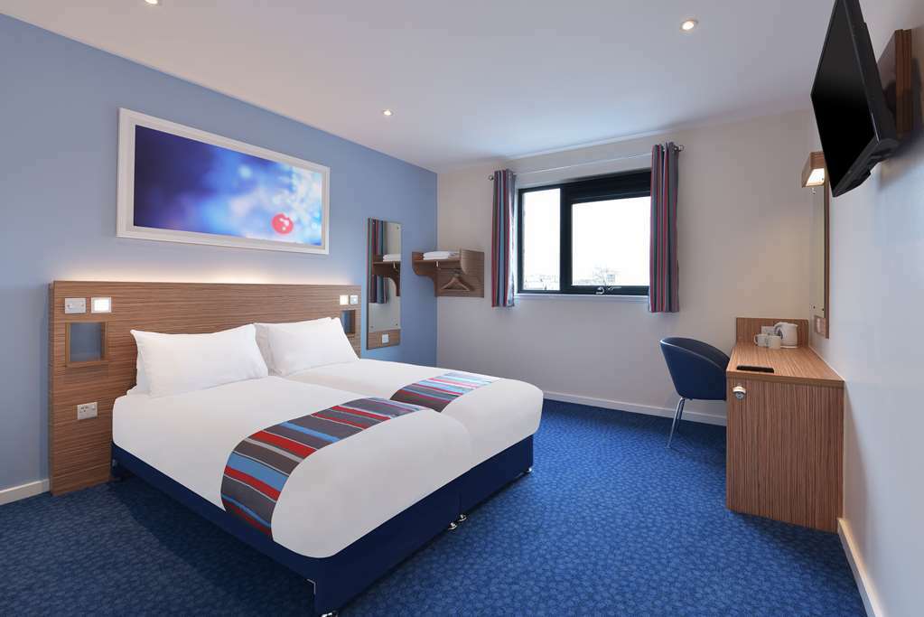 Travelodge Aberdeen Airport Chambre photo